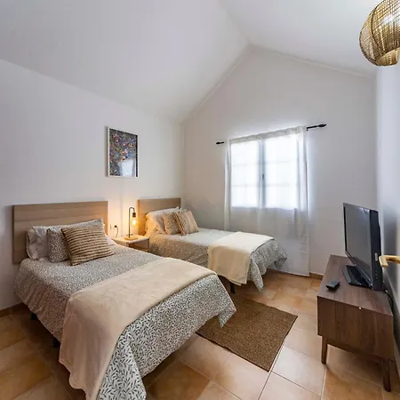 Semesterbostad Luxury House Sofie
